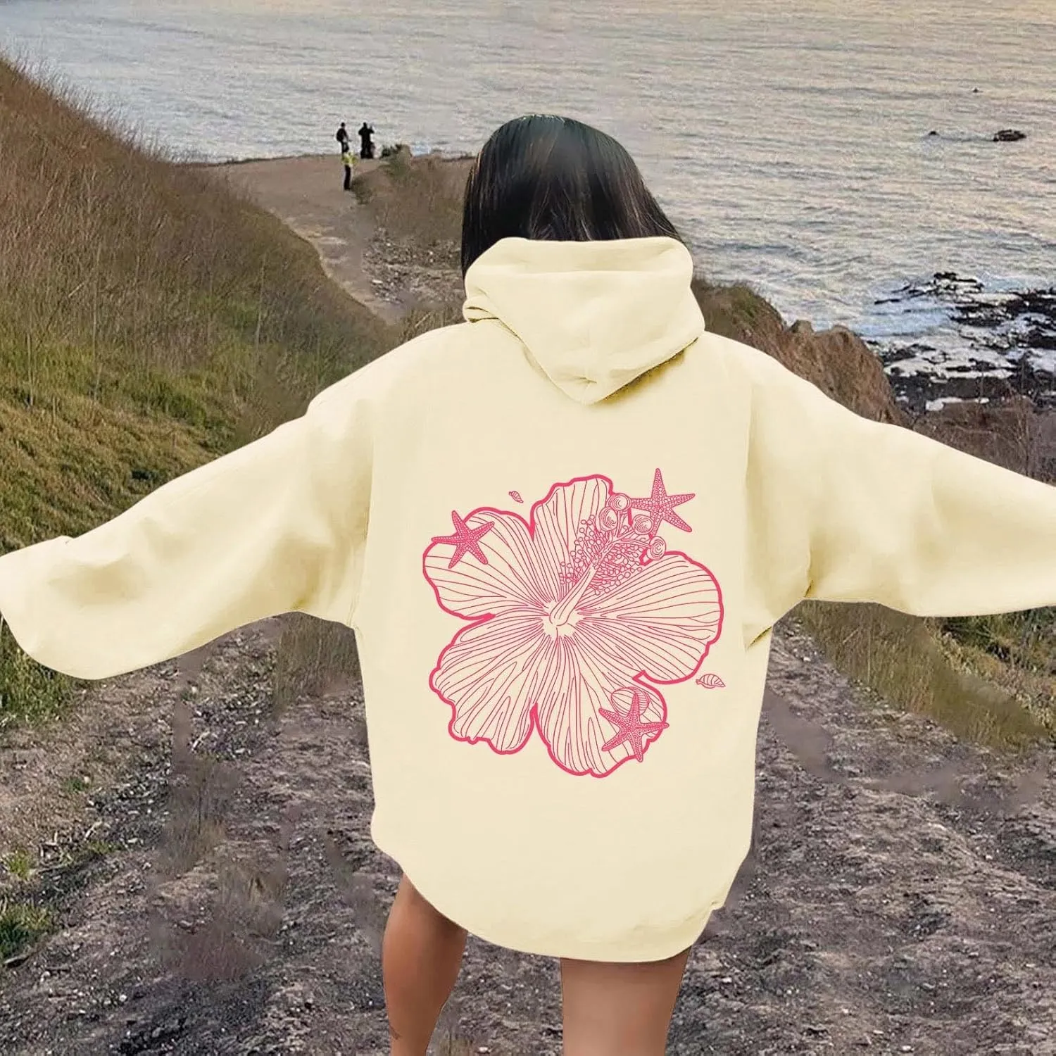 Hoodies For Women Oversized Graphic Print Floral Sweatshirt Preppy Trendy Long Sleeved Pullover Top With Pockets