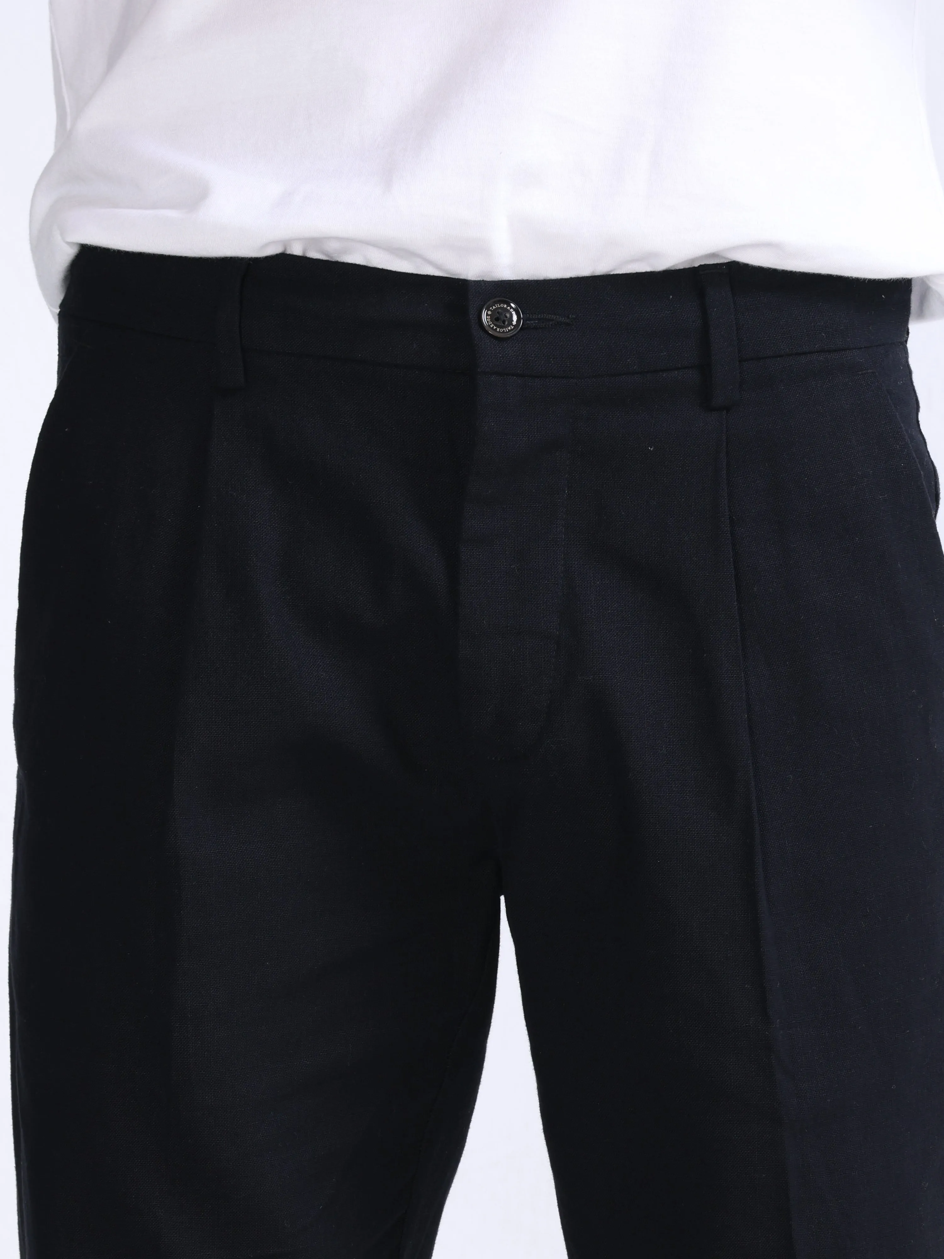 RAW SLUB PLEATED TROUSER IN BLACK